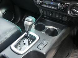 2021 Toyota Hilux SR5