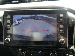 2021 Toyota Hilux SR5