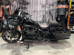2025 Harley-davidson FLHX STREET GLIDE (117) Vivid Black