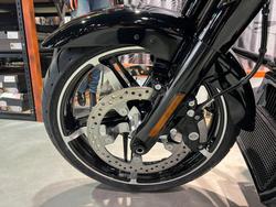 2025 Harley-davidson FLHX STREET GLIDE (117) Vivid Black