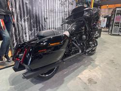 2025 Harley-davidson FLHX STREET GLIDE (117) Vivid Black