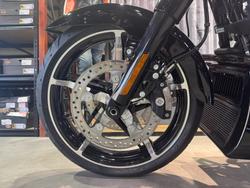 2025 Harley-davidson FLHX STREET GLIDE (117) Vivid Black