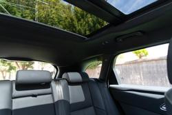 2024 Land Rover Range Rover Velar P250 Dynamic SE