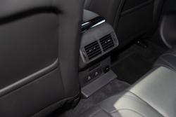 2024 Land Rover Range Rover Velar P250 Dynamic SE