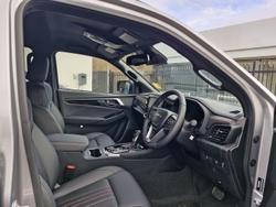 2025 Isuzu MU-X X-TERRAIN