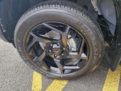 2025 Isuzu MU-X X-TERRAIN