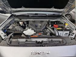 2025 Isuzu MU-X X-TERRAIN