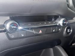 2024 Mazda 3 G25 GT