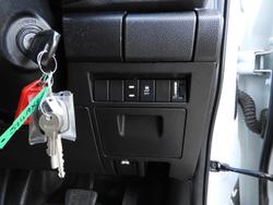 2020 Isuzu
                D-MAX SX