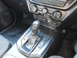 2020 Isuzu
                D-MAX SX