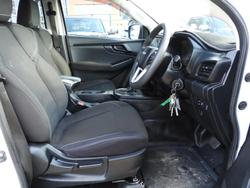 2020 Isuzu
                D-MAX SX