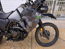 2022 Kawasaki KLR650 (KL650) ADVENTURE GRAYSTONE/FURNACE ORANGE