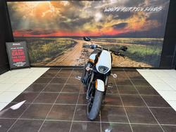 2020 Suzuki VZR 1800 BOULEVARD (M109R) WHITE