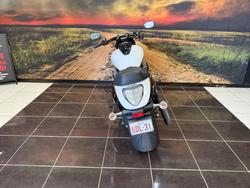 2020 Suzuki VZR 1800 BOULEVARD (M109R) WHITE