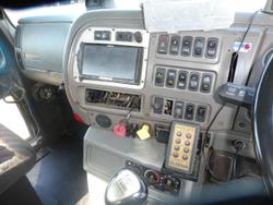 2005 Mack
                Metro-Liner 