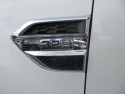 2016 Ford Everest Titanium