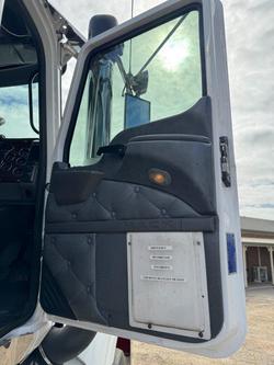 2017 Mack Superliner 6X4 Day Cab Prime Mover