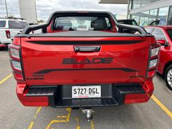 2025 Isuzu D-MAX BLADE MY24 4X4 Dual Range Sunstone Orange