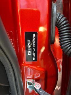 2025 Isuzu D-MAX BLADE