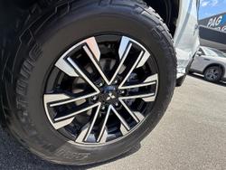 2022 Mitsubishi Pajero Sport Exceed