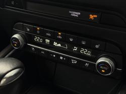 2019 Mazda
CX-5 Akera