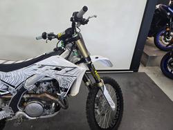 2024 Kawasaki KX450 White
