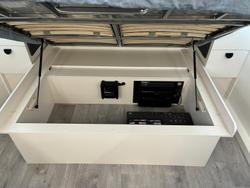 2025 Traveller Destination Track 17