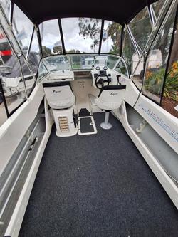 2010 Streaker 5250 Navigator