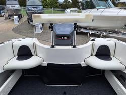 2010 Streaker 5250 Navigator