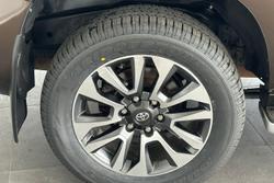 2021 Toyota Landcruiser Prado VX