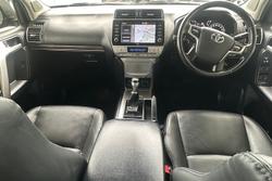 2021 Toyota Landcruiser Prado VX