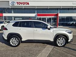 2024 Toyota
                Corolla Cross GXL