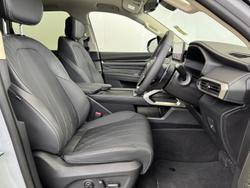 2025 LDV D90 Executive