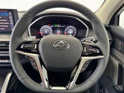 2025 LDV D90 Executive