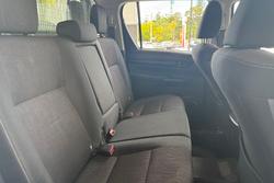 2017 Toyota Hilux SR