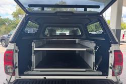 2017 Toyota Hilux SR