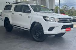 2017 Toyota Hilux SR