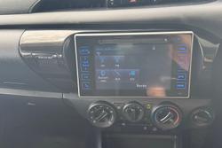 2017 Toyota Hilux SR