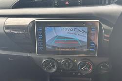 2017 Toyota Hilux SR