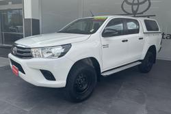 2017 Toyota Hilux SR