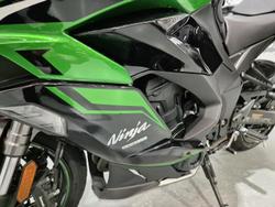 2024 Kawasaki Ninja 1000SX Ninja Black