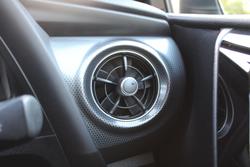 2018 Toyota Corolla Ascent ZRE182R Glacier White