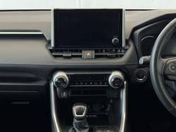 2023 Toyota RAV4 GXL