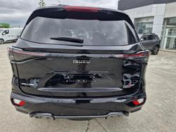 2025 Isuzu MU-X X-TERRAIN