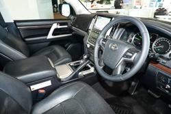 2021 Toyota Landcruiser VX