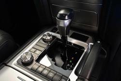 2021 Toyota Landcruiser VX