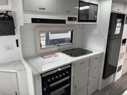 2024 JB Caravans Dirt Roader 20'8