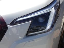 2022 Subaru
                Forester 2.5i