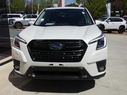 2022 Subaru
                Forester 2.5i