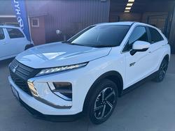 2023 MITSUBISHI Eclipse Cross ES